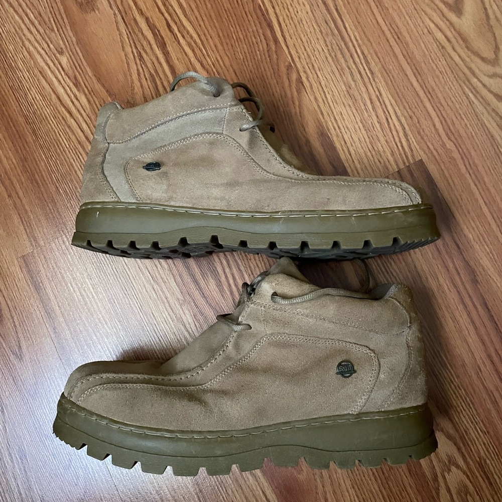 Plush Men’s Stacy Adams boots!